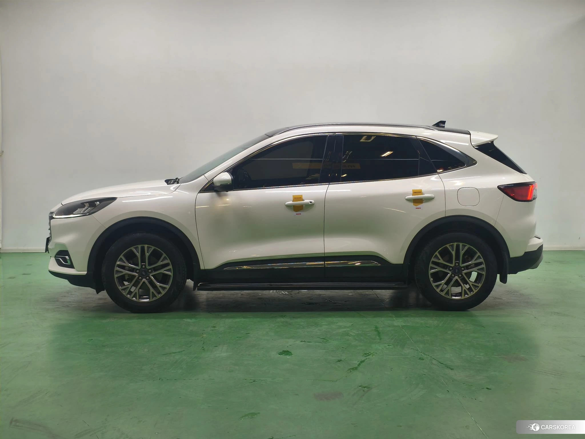 Ford Escape 2020 Белый из Китая, фото 4