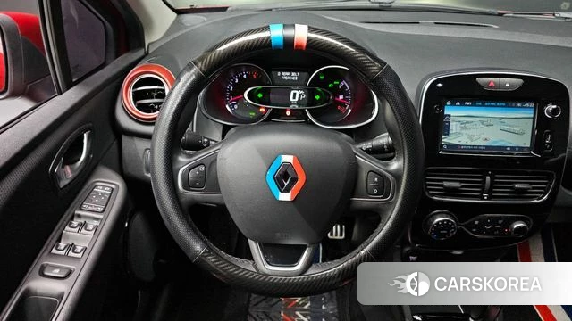 Renault Korea (Samsung) Clio 2018 Красный из Кореи, фото 4