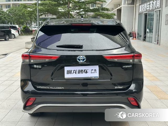Toyota Crown 2023 Черный из Китая, фото 4