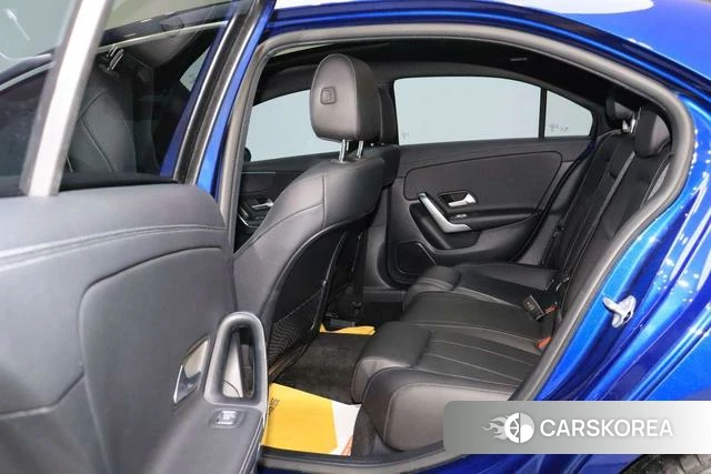 Mercedes-Benz A-Class 2022 Синий из Китая, фото 4