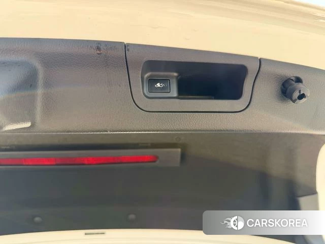 Mercedes-Benz C-class 2024 Белый из Китая, фото 4