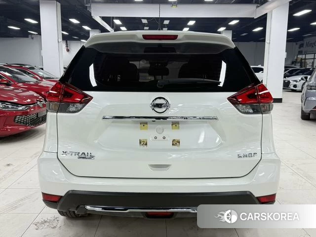 Nissan X-Trail 2022 Белый из Китая, фото 4