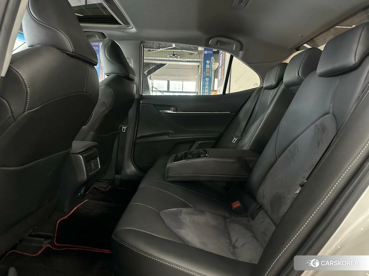 Toyota Camry 2021 Шампань из Китая, фото 4