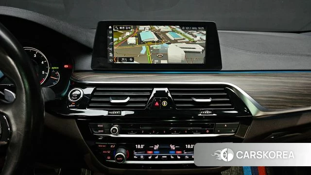 BMW 5 Series (G30) 2018 Серый из Кореи, фото 4