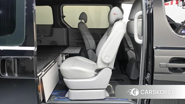 Hyundai The New Grand Starex 2018 Черный из Кореи, фото 4