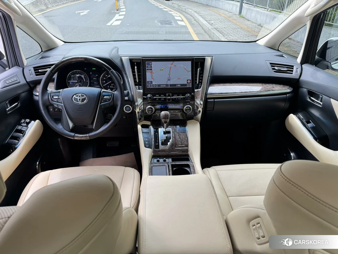 Toyota Alphard 2021 Белый из Китая, фото 4