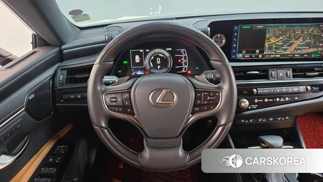 Lexus ES300h 7th generation 2023 Песочный из Кореи, фото 4