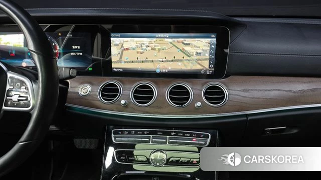 Mercedes-Benz E-Class W213 2019 Белый из Кореи, фото 4