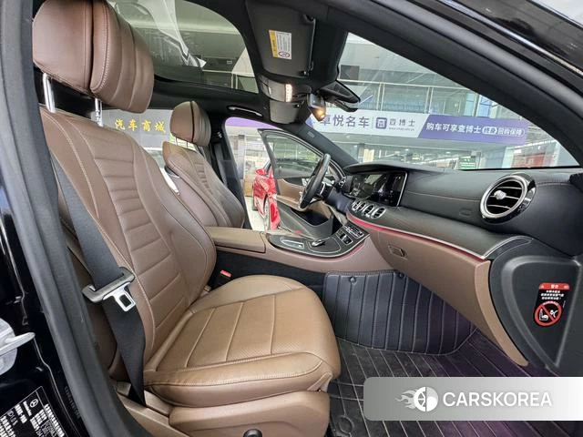 Mercedes-Benz E-Class 2021 Черный из Китая, фото 4