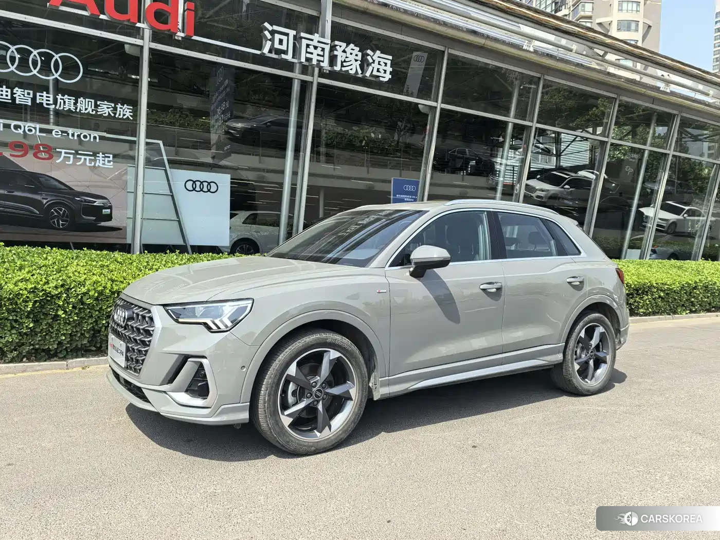 Audi Q3 2024 Silver/gray из Китая, фото 5
