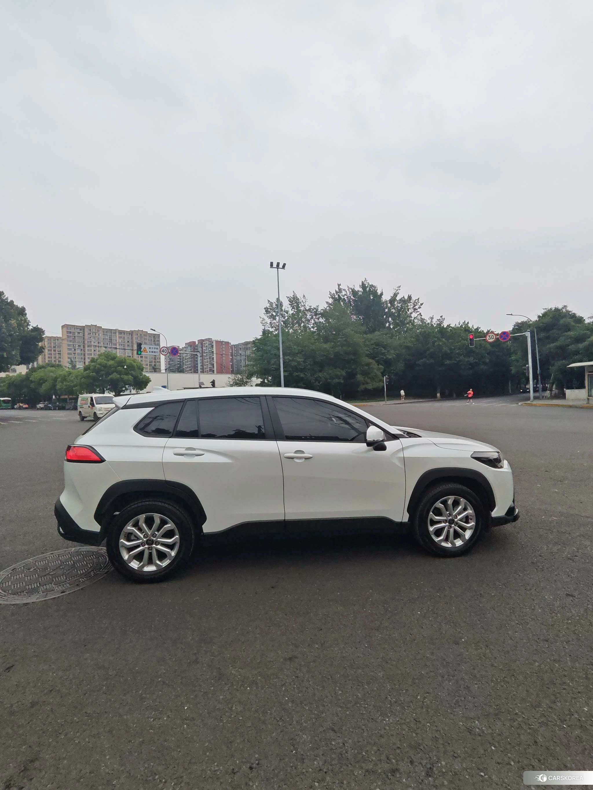 Toyota Frontlander 2023 Белый из Китая, фото 4