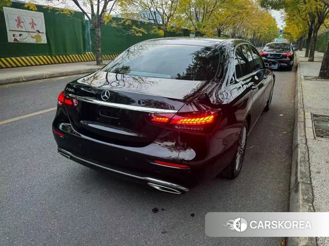 Mercedes-Benz E-Class 2023 Черный из Китая, фото 4