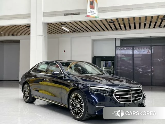Mercedes-Benz E-Class 2026 Синий из Китая, фото 4