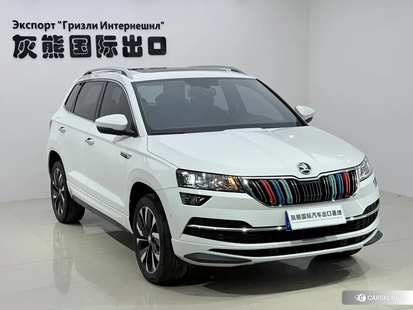 Skoda Karoq 2023 Белый из Китая, фото 4