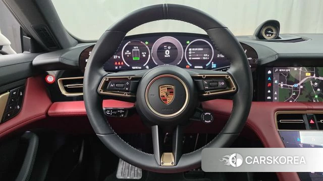 Porsche Taycan 2024 Серебристо-серый из Кореи, фото 4