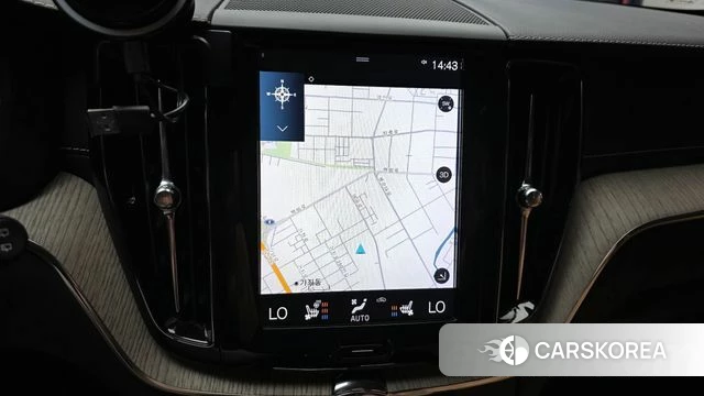 Volvo XC60 second Generation 2018 Белый из Кореи, фото 4
