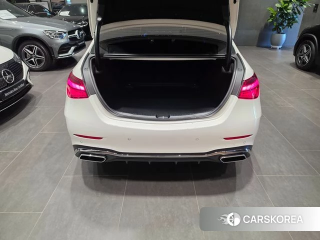 Mercedes-Benz C-Class W206 2026 Белый из Кореи, фото 4