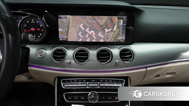 Mercedes-Benz E-Class W213 2019 Черный из Кореи, фото 4