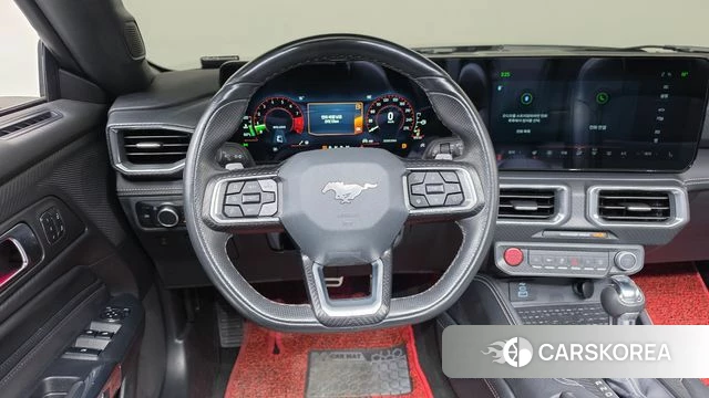 Ford Mustang 7th Generation 2024 Черный из Кореи, фото 4