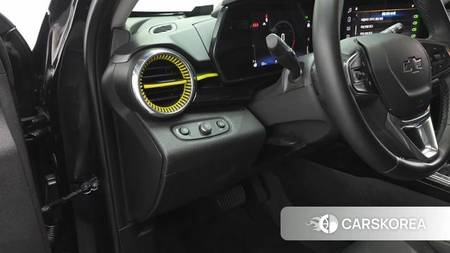 Chevrolet (GM Daewoo) Trax Crossover 2024 Черный из Кореи, фото 4