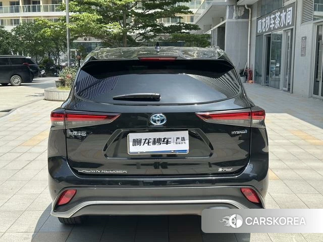 Toyota Crown 2023 Черный из Китая, фото 4