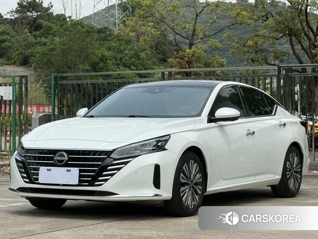 Nissan Altima 2023 Белый из Китая, фото 4