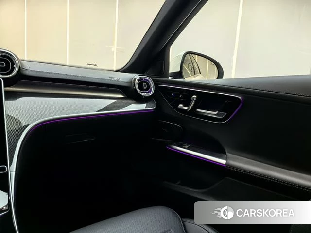 Mercedes-Benz C-class 2025 Белый из Китая, фото 4