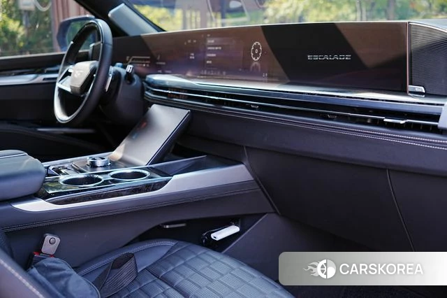 Cadillac Escalade 5th Generation 2025 Черный из Кореи, фото 4