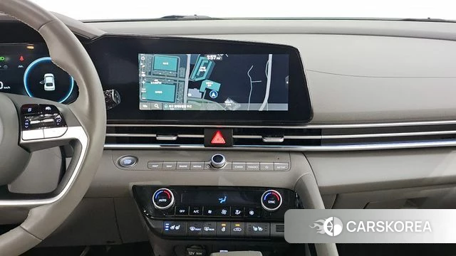 Hyundai The New Avante (CN7) 2023 Белый из Кореи, фото 4