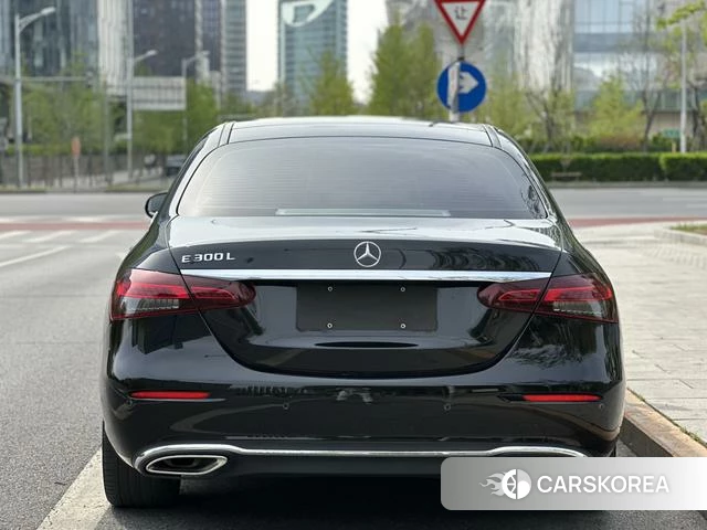 Mercedes-Benz E-Class 2021 Черный из Китая, фото 4