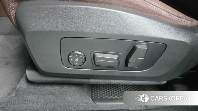 BMW 2 Series Active Tourer (U06) 2025 Белый из Кореи, фото 4