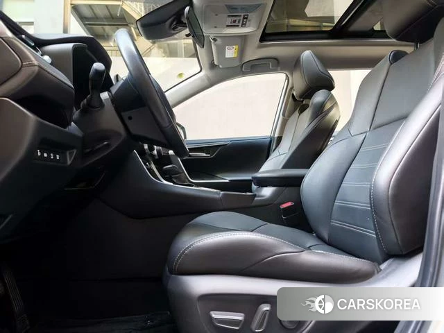 Toyota Wildlander 2023 Белый из Китая, фото 4