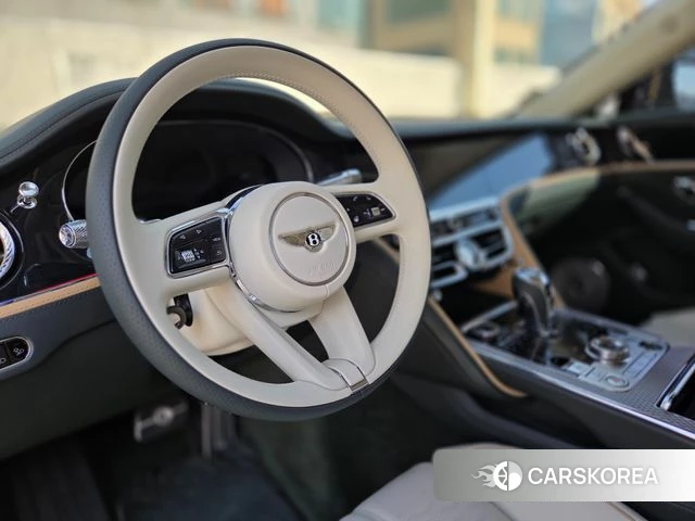 Bentley Flying Spur 4th Generation 2025 Темно-зеленый из Кореи, фото 4