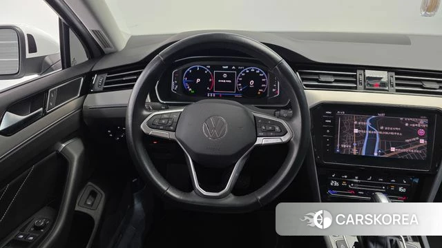 Volkswagen Passat GT (B8) 2022 Белый из Кореи, фото 5