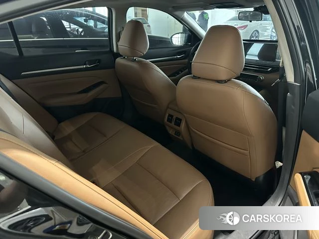 Nissan Altima 2023 Черный из Китая, фото 4