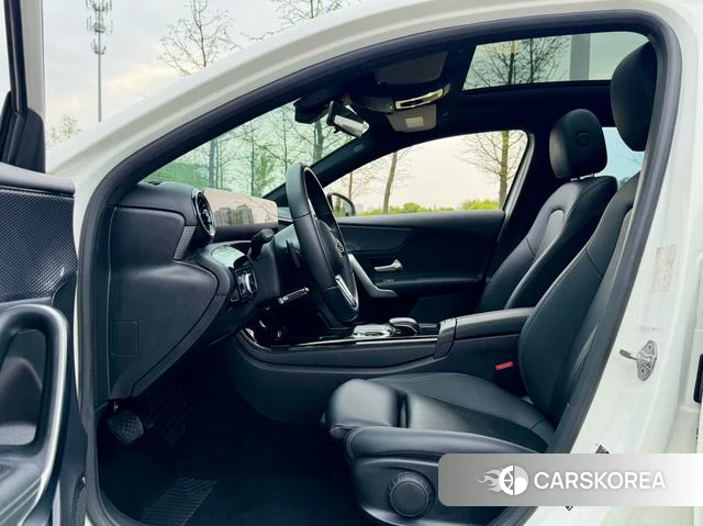 Mercedes-Benz A-Class 2020 Белый из Китая, фото 4