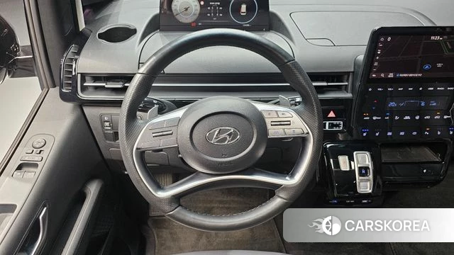 Hyundai Staria 2023 Серебристо-серый из Кореи, фото 4