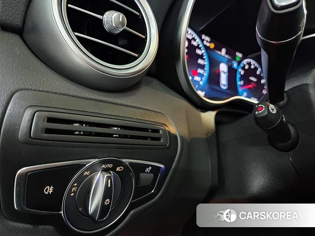 Mercedes-Benz GLC-Class X253 2022 Черный из Кореи, фото 4