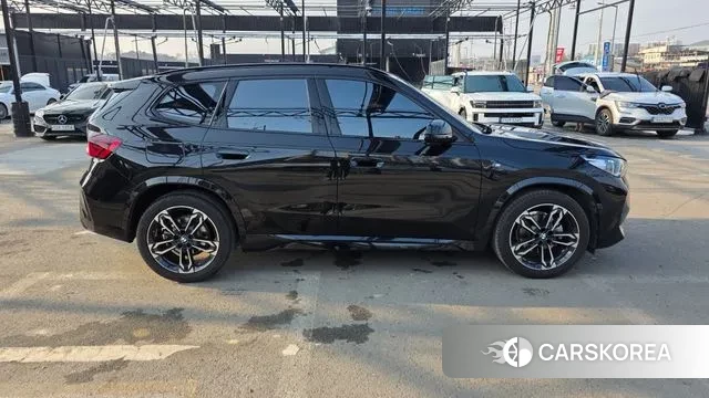 BMW X1 (U11) 2023 Черный из Кореи, фото 4