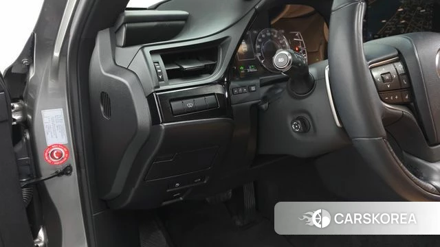 Lexus ES300h 7th generation 2023 Песочный из Кореи, фото 4