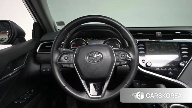 Toyota Camry (XV70) 2018 Песочный из Кореи, фото 4