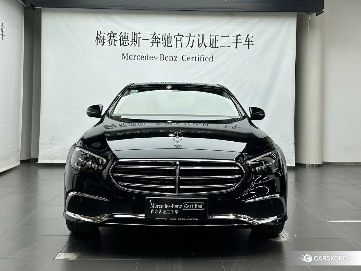 Mercedes-Benz E-Class 2023 Черный из Китая, фото 4