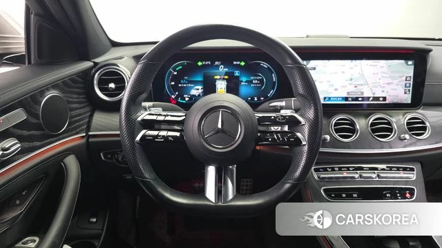 Mercedes-Benz E-Class W213 2021 Серебристо-серый из Кореи, фото 4