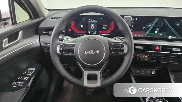 Kia The New K5 3rd generation 2025 Белый из Кореи, фото 5