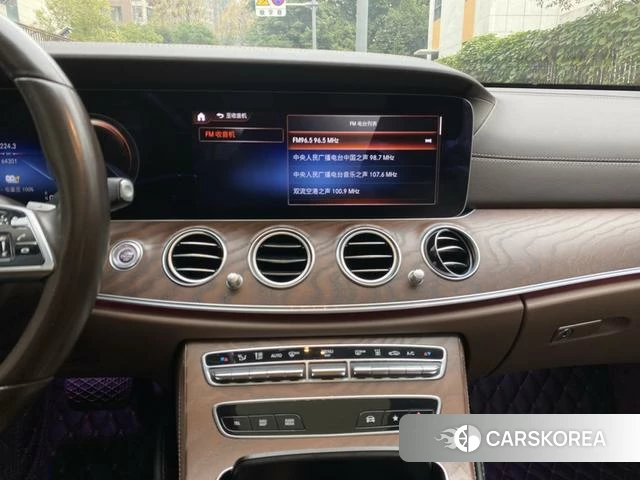 Mercedes-Benz E-Class 2023 Черный из Китая, фото 4