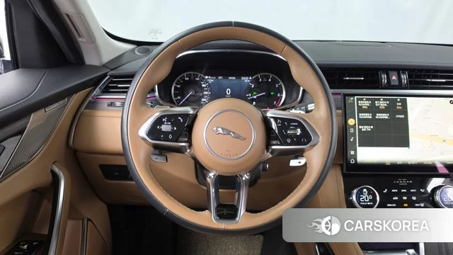 Jaguar F-PACE 2022 Серебристо-серый из Кореи, фото 4