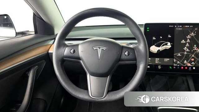 Tesla Model 3 2021 Белый из Кореи, фото 4