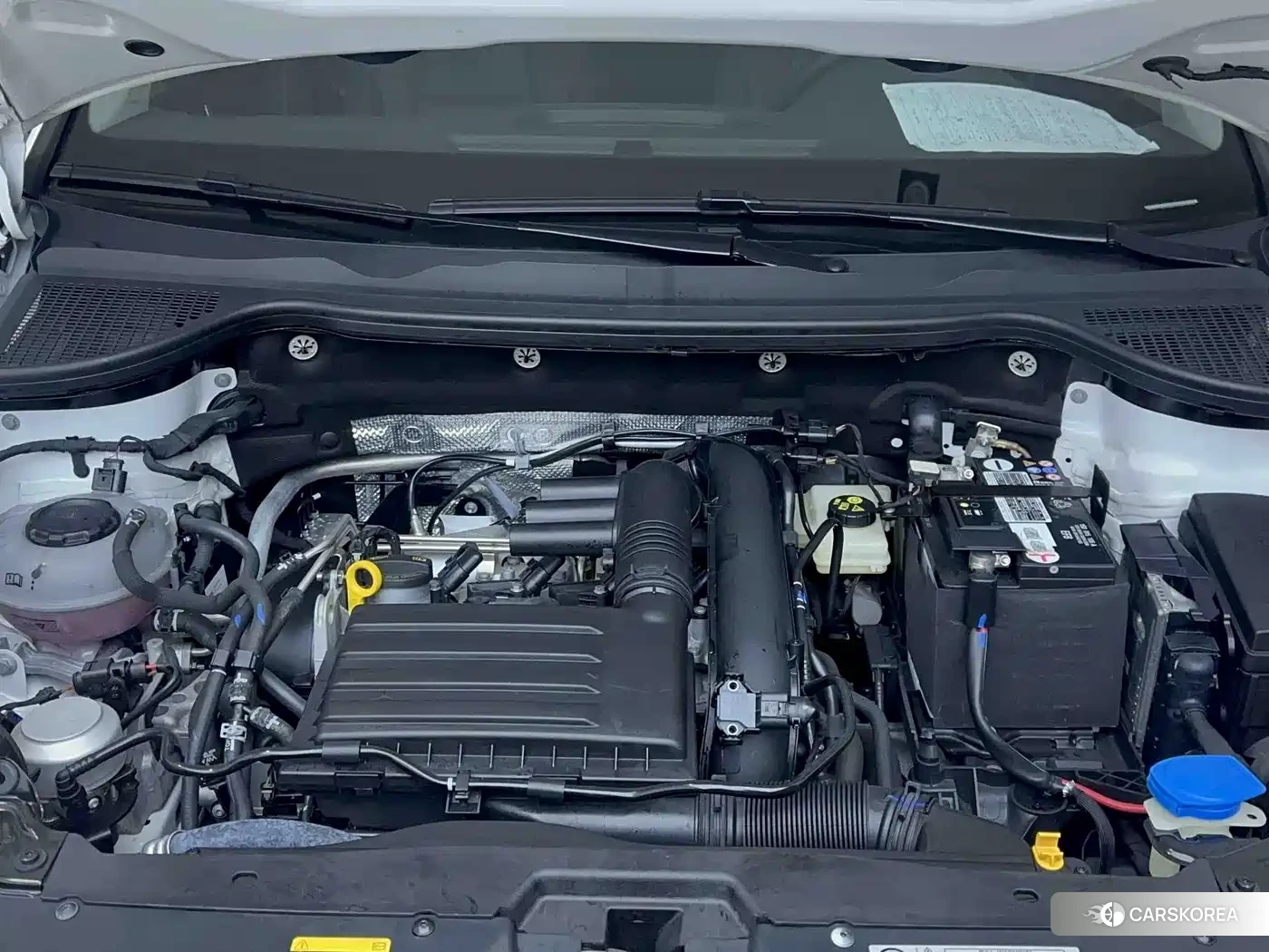 Skoda Karoq 2022 Белый из Китая, фото 4