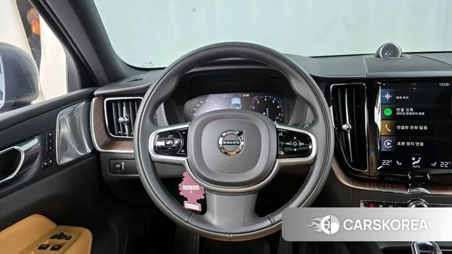 Volvo XC60 second Generation 2021 Серебристо-серый из Кореи, фото 4