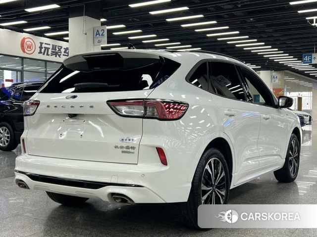 Ford Escape 2021 Белый из Китая, фото 4